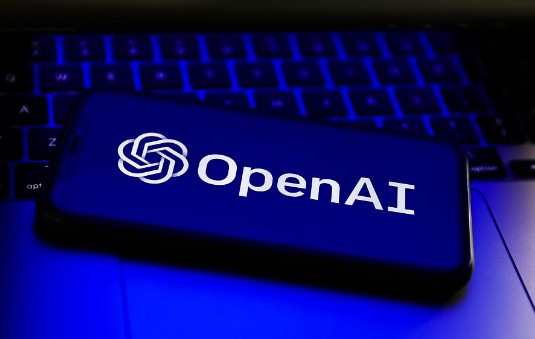 微软疯狂砸钱给OpenAI，合作已成趋势